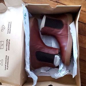 Be Lenka Entice Chelsea Boots